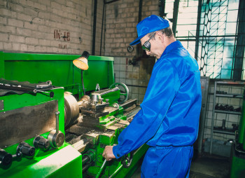 Крупный производитель коммунальной техники и крупногабаритных контейнеров